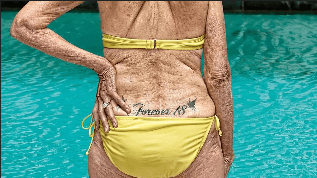 Quando sarò anziana voglio fumare ed entrare in una casa di riposo con droga e rock and roll